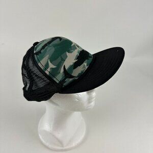 Otto Hat Youth Boys Green Camo Sharks